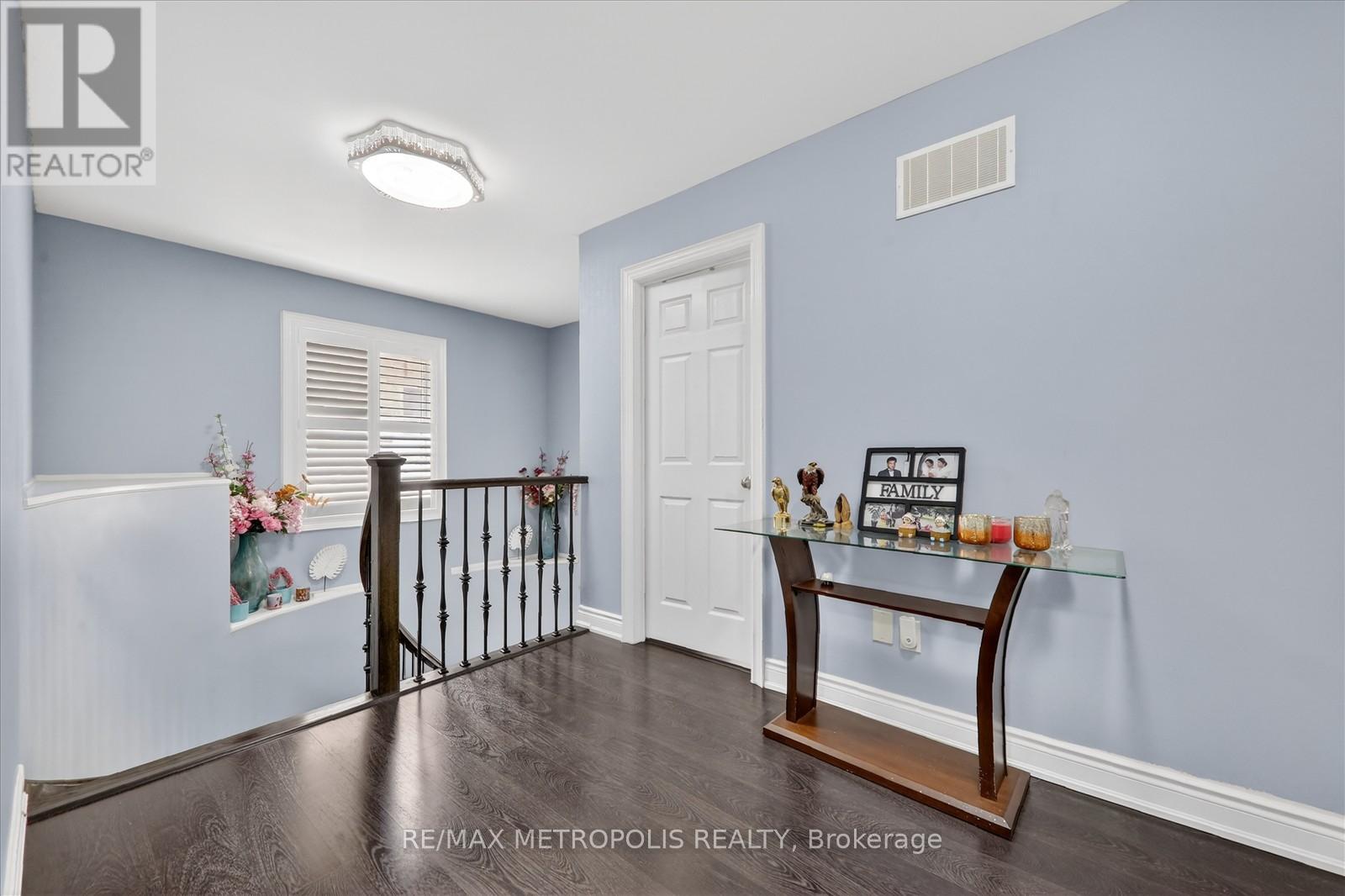 105 Stockell Crescent, Ajax, Ontario L1T 0M4 - Photo 13 - E12930166