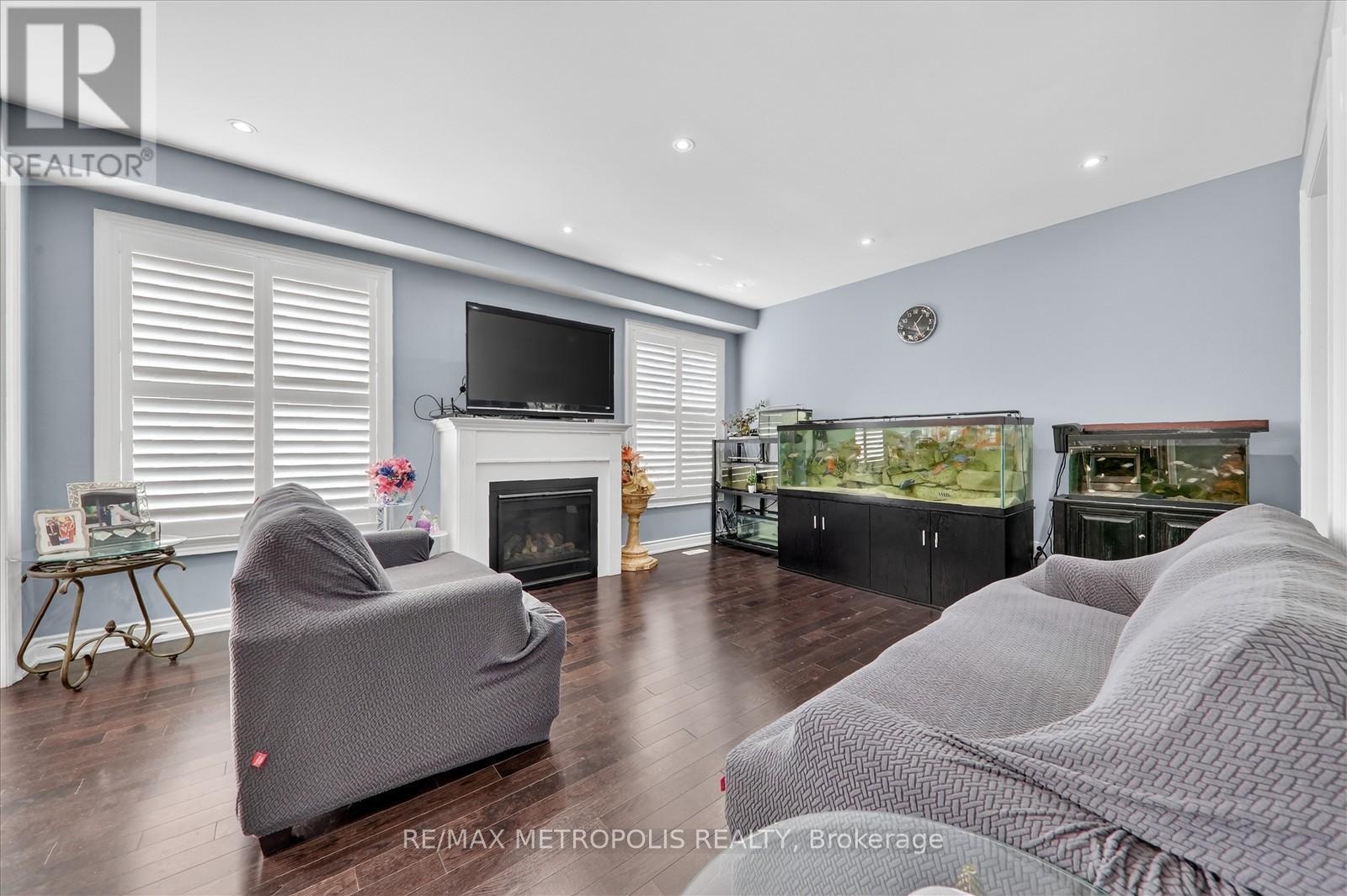 105 Stockell Crescent, Ajax, Ontario L1T 0M4 - Photo 6 - E12930166