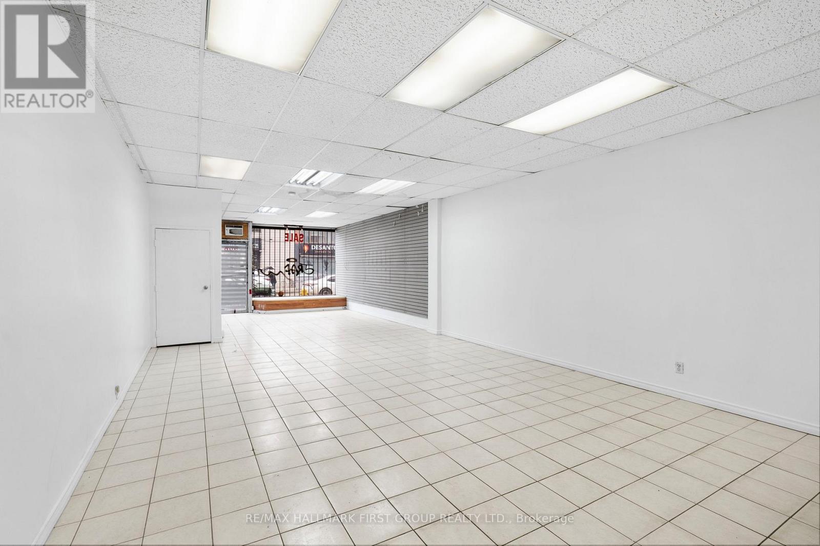 608 Gerrard Street E, Toronto, Ontario  M4M 1Y3 - Photo 4 - E12938974
