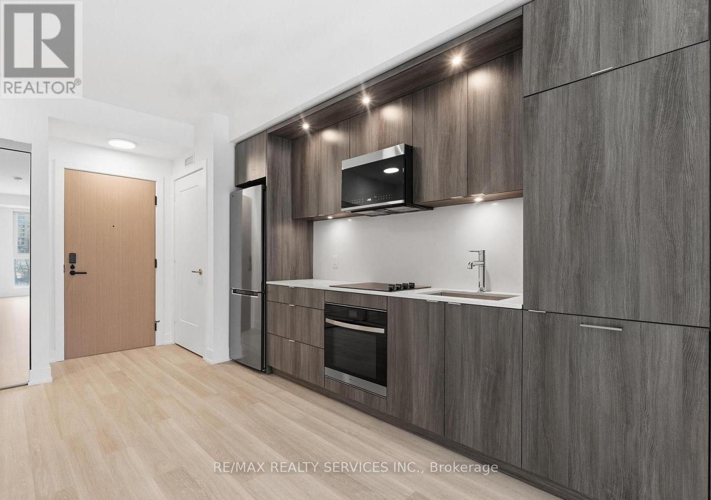 1405 - 60 Central Park Road Way, Toronto, Ontario M9A 3K1 - Photo 2 - W12939222