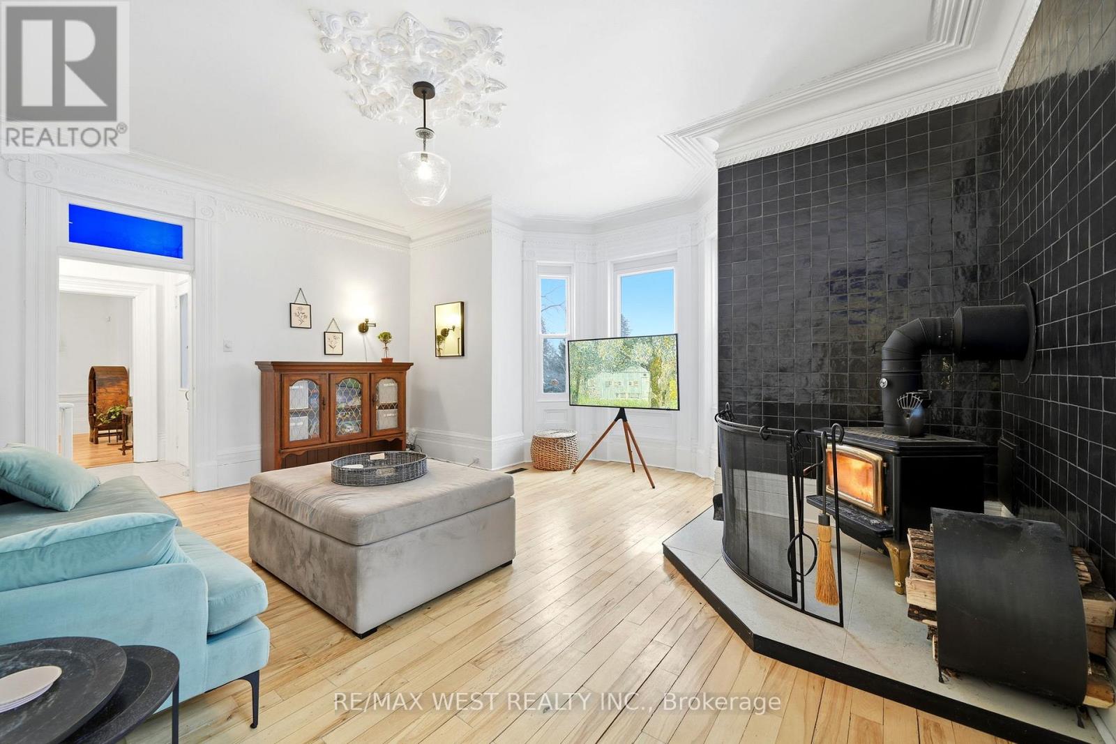 5994 Concession Rd 2, Adjala-Tosorontio, Ontario  L0M 1J0 - Photo 5 - N12939818