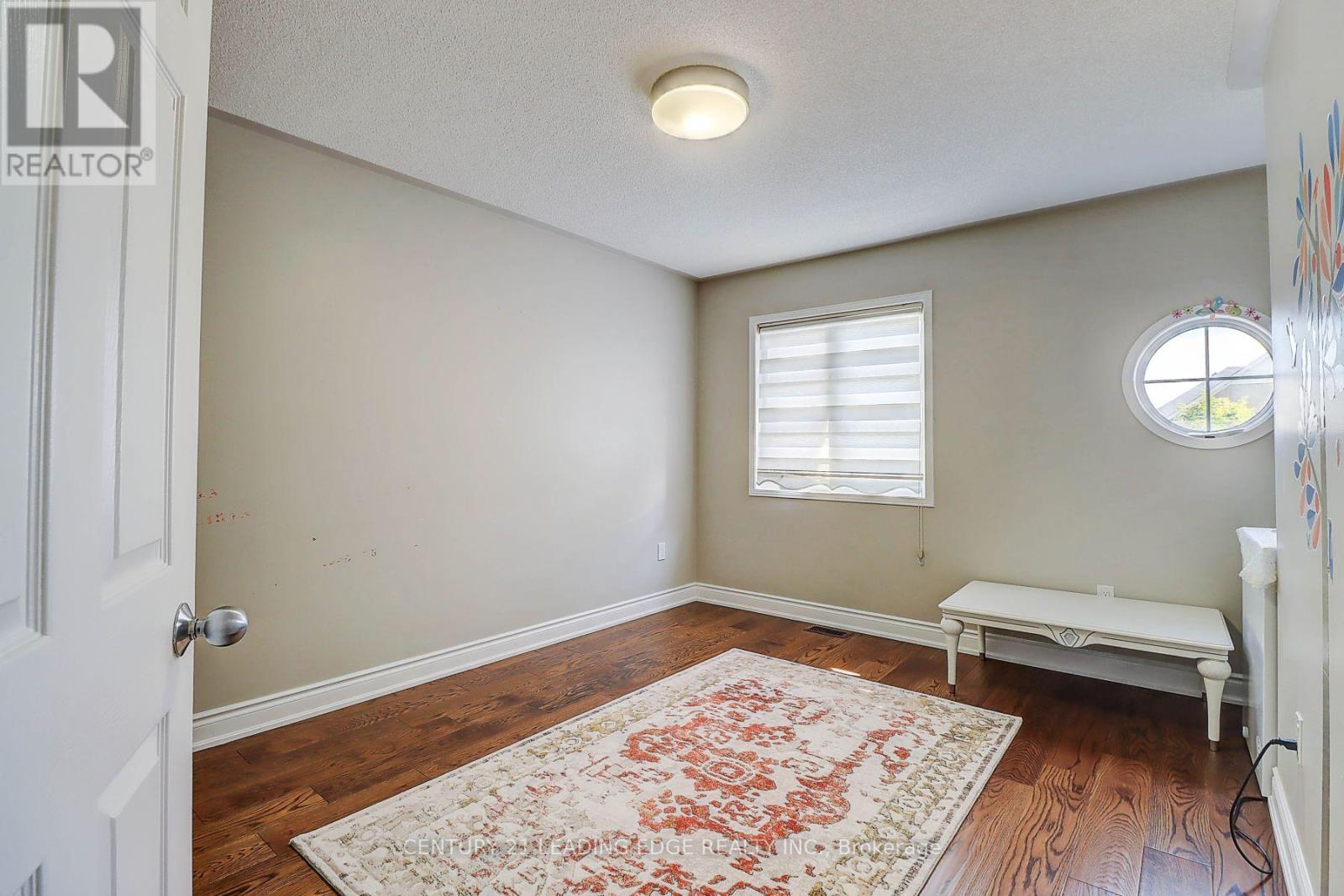 155 Webb Street, Bradford West Gwillimbury, Ontario  L3Z 0B9 - Photo 20 - N12939872