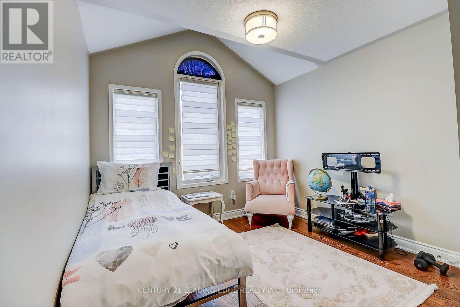 155 Webb Street, Bradford West Gwillimbury, Ontario  L3Z 0B9 - Photo 22 - N12939872