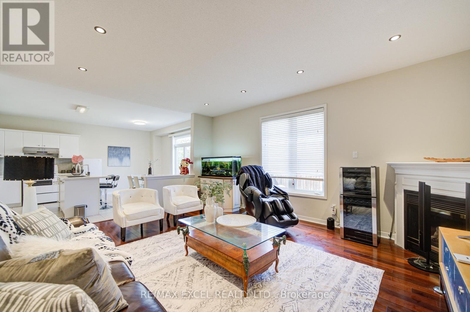 8 Hollylane Drive, Markham, Ontario  L6C 2K1 - Photo 24 - N12939880