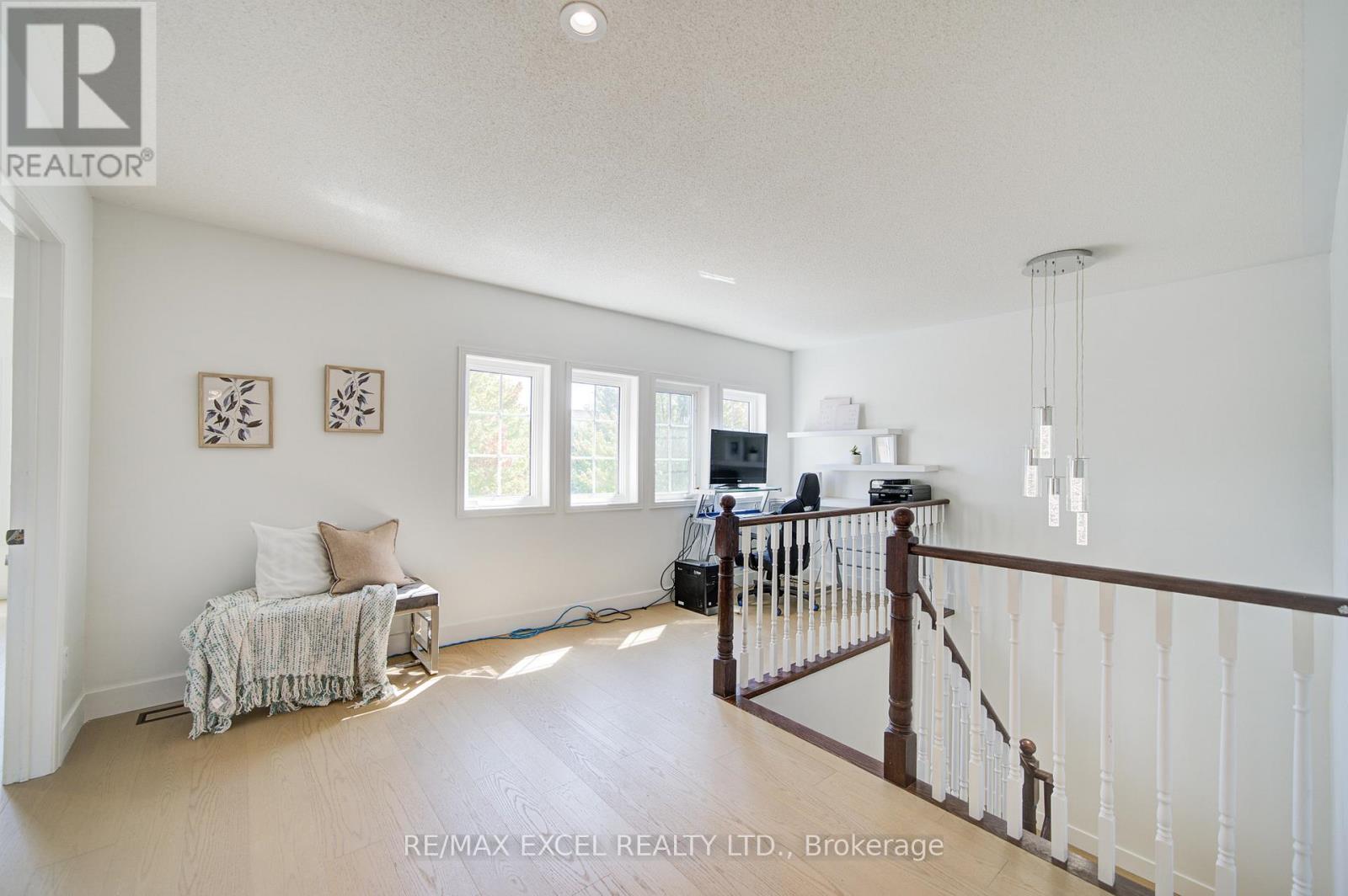 8 Hollylane Drive, Markham, Ontario  L6C 2K1 - Photo 27 - N12939880