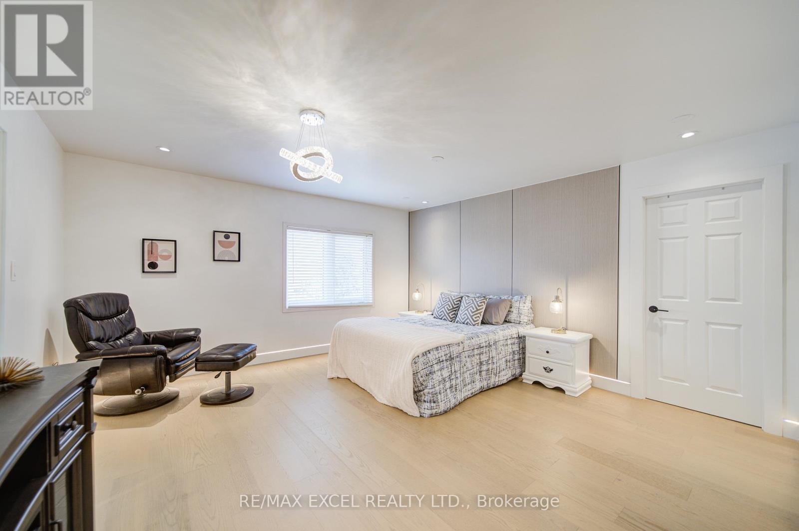 8 Hollylane Drive, Markham, Ontario  L6C 2K1 - Photo 41 - N12939880