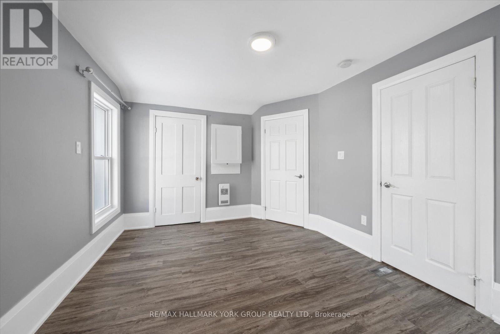 Upper - 16 Albert Street N, Orillia, Ontario  L3V 5K1 - Photo 16 - S12939868