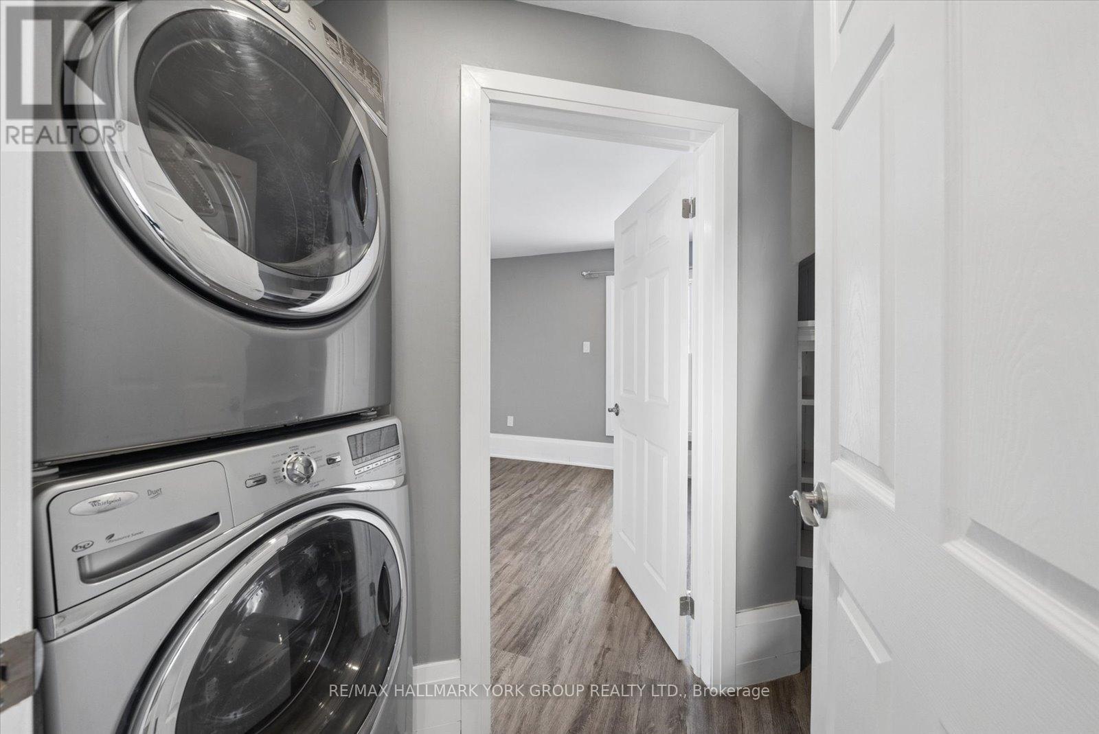 Upper - 16 Albert Street N, Orillia, Ontario  L3V 5K1 - Photo 19 - S12939868