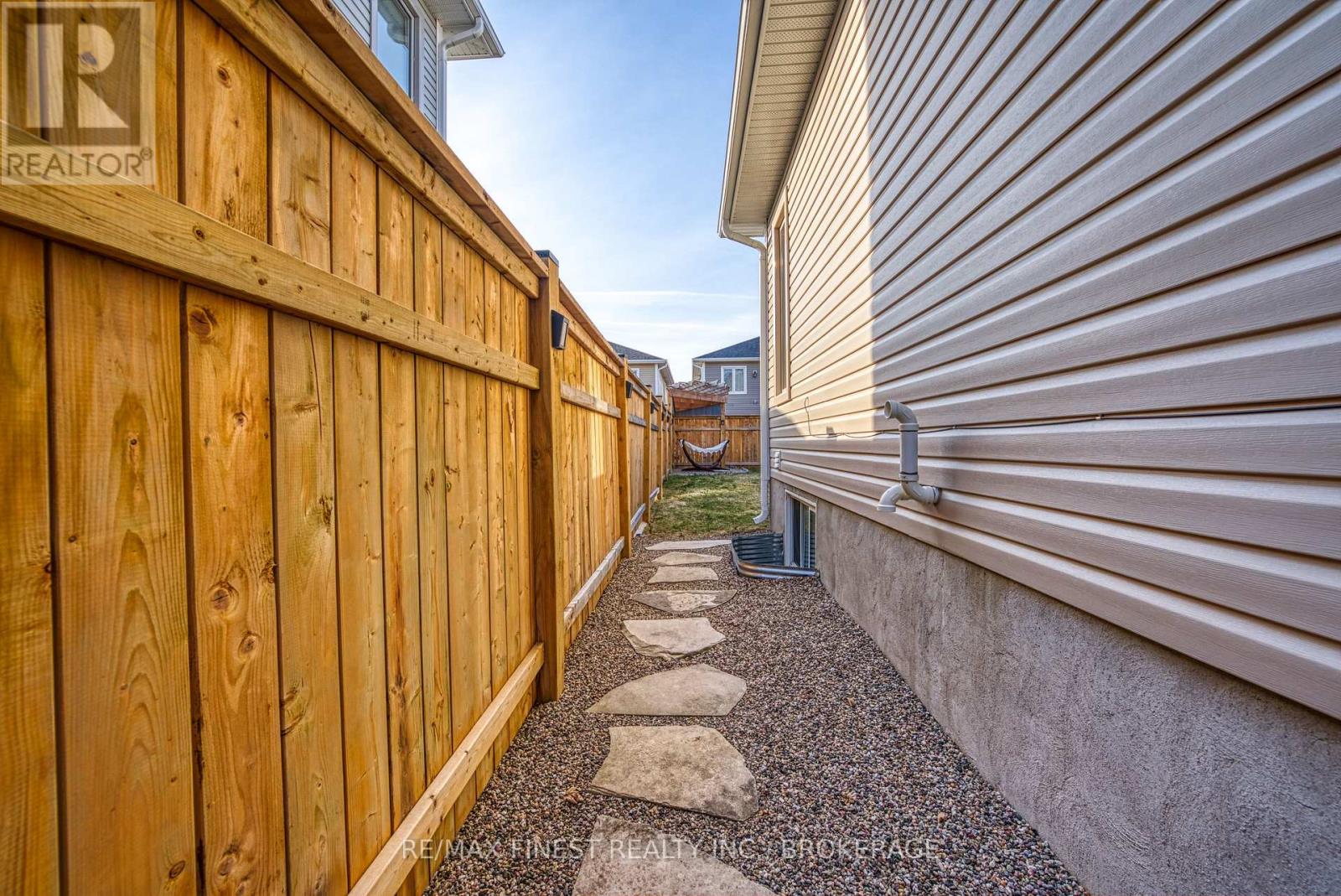 124 Hazlett Street, Loyalist, Ontario  K0H 1G0 - Photo 50 - X12909284