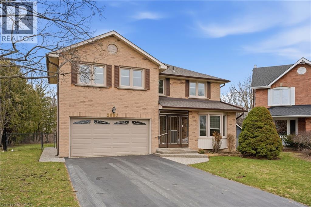 2097 Edgebank Court, Burlington, Ontario  L7M 2S8 - Photo 2 - 40811377