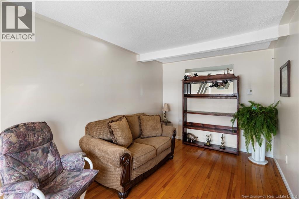 1540 Sunset Drive, Bathurst, New Brunswick  E2A 3P3 - Photo 13 - NB136107