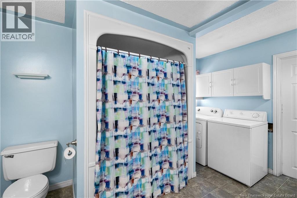 1540 Sunset Drive, Bathurst, New Brunswick  E2A 3P3 - Photo 24 - NB136107