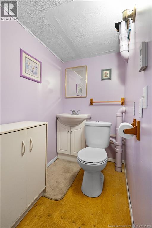 1540 Sunset Drive, Bathurst, New Brunswick  E2A 3P3 - Photo 35 - NB136107