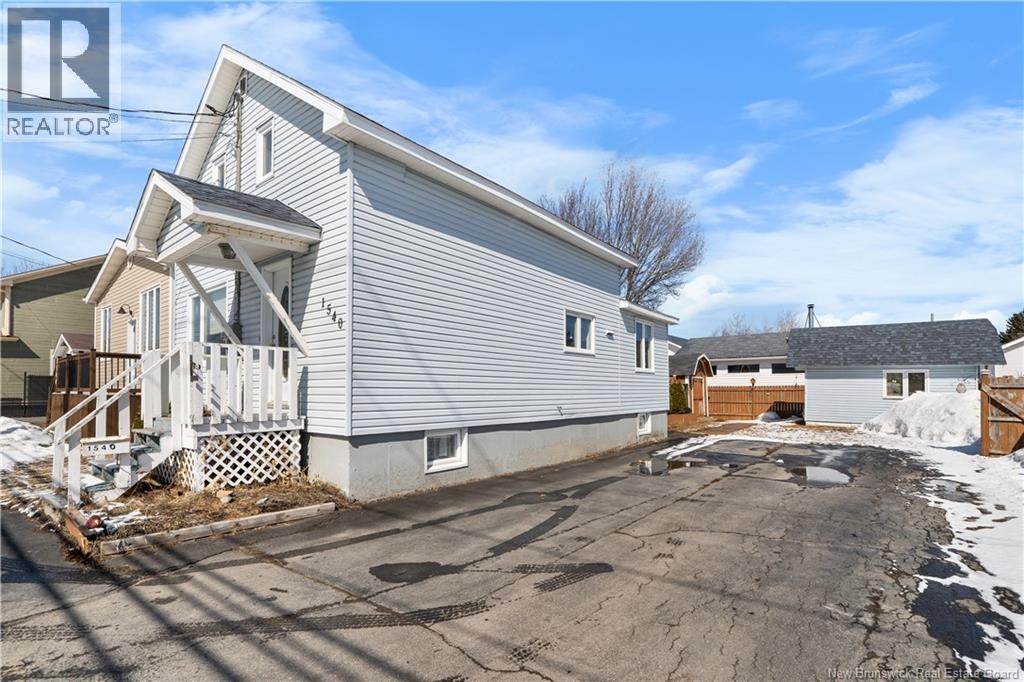 1540 Sunset Drive, Bathurst, New Brunswick  E2A 3P3 - Photo 5 - NB136107