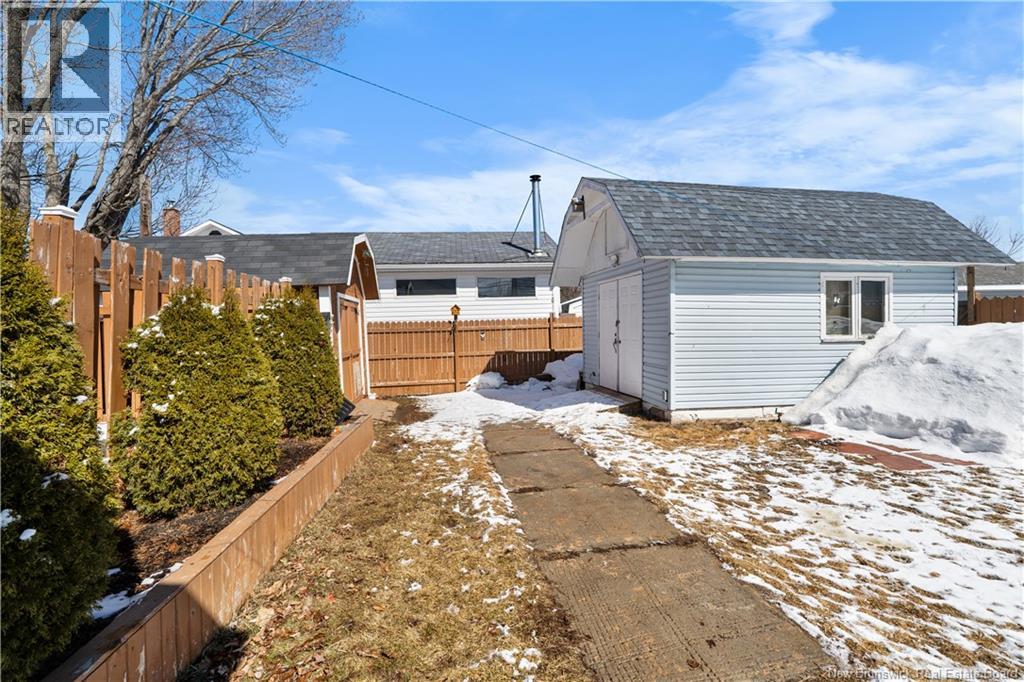 1540 Sunset Drive, Bathurst, New Brunswick  E2A 3P3 - Photo 6 - NB136107