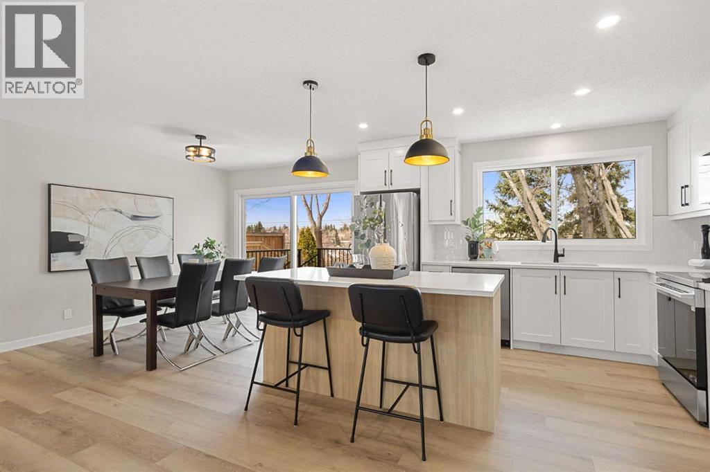 347 Queensland Drive Se, Calgary, Alberta  T2J 3R6 - Photo 10 - A2291982