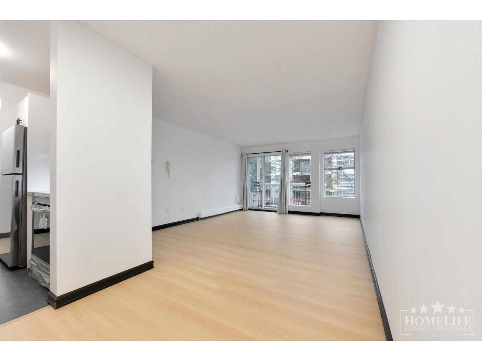 107 1860 East Southmere Crescent, Surrey, British Columbia  V4A 6Y7 - Photo 9 - R3092193