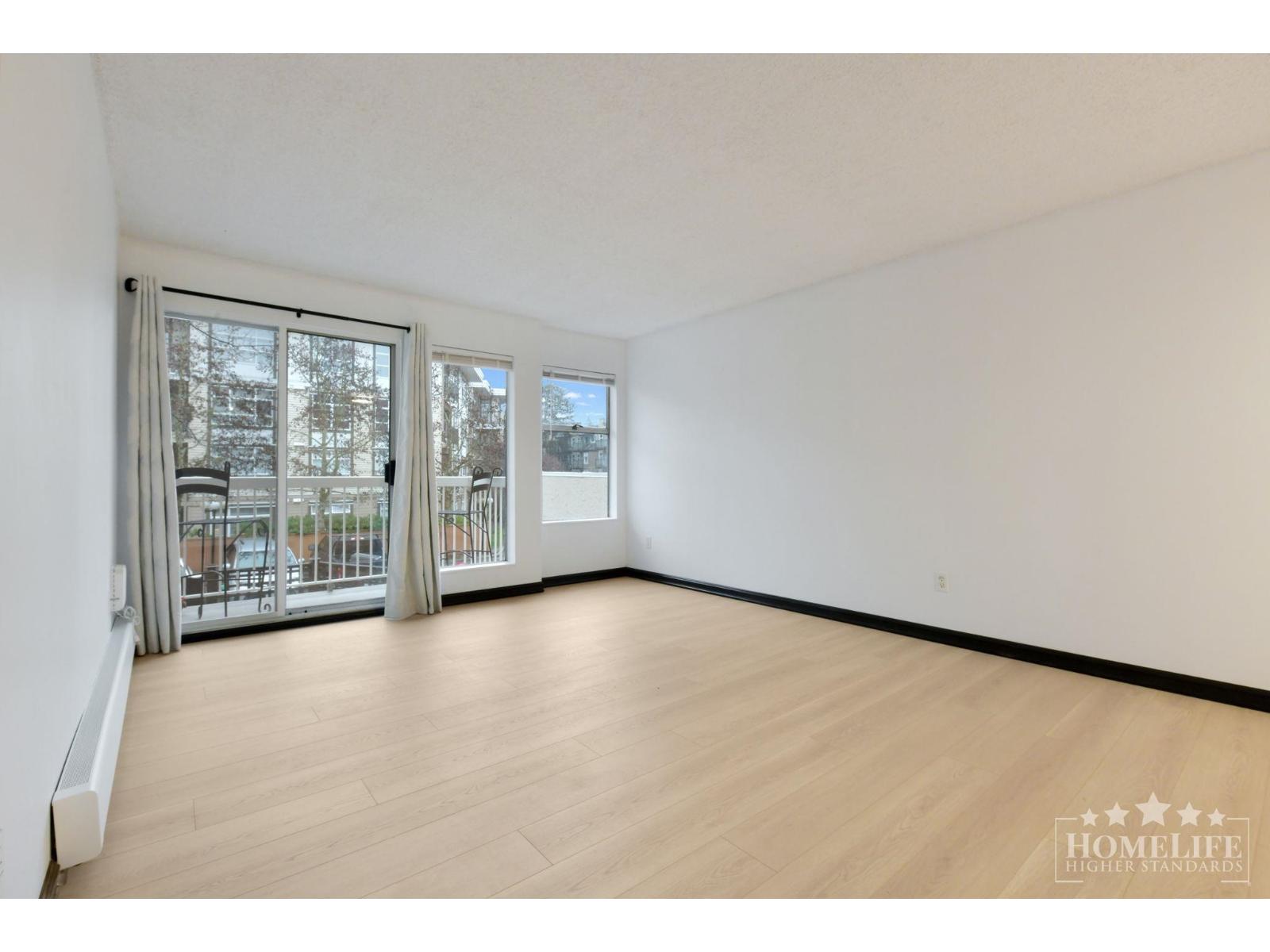 107 1860 East Southmere Crescent, Surrey, British Columbia  V4A 6Y7 - Photo 4 - R3092193