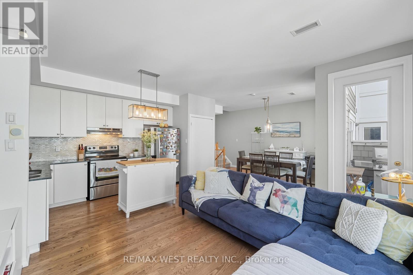 703 - 1011 Deta Road, Mississauga, Ontario  L5E 0A2 - Photo 11 - W12939804