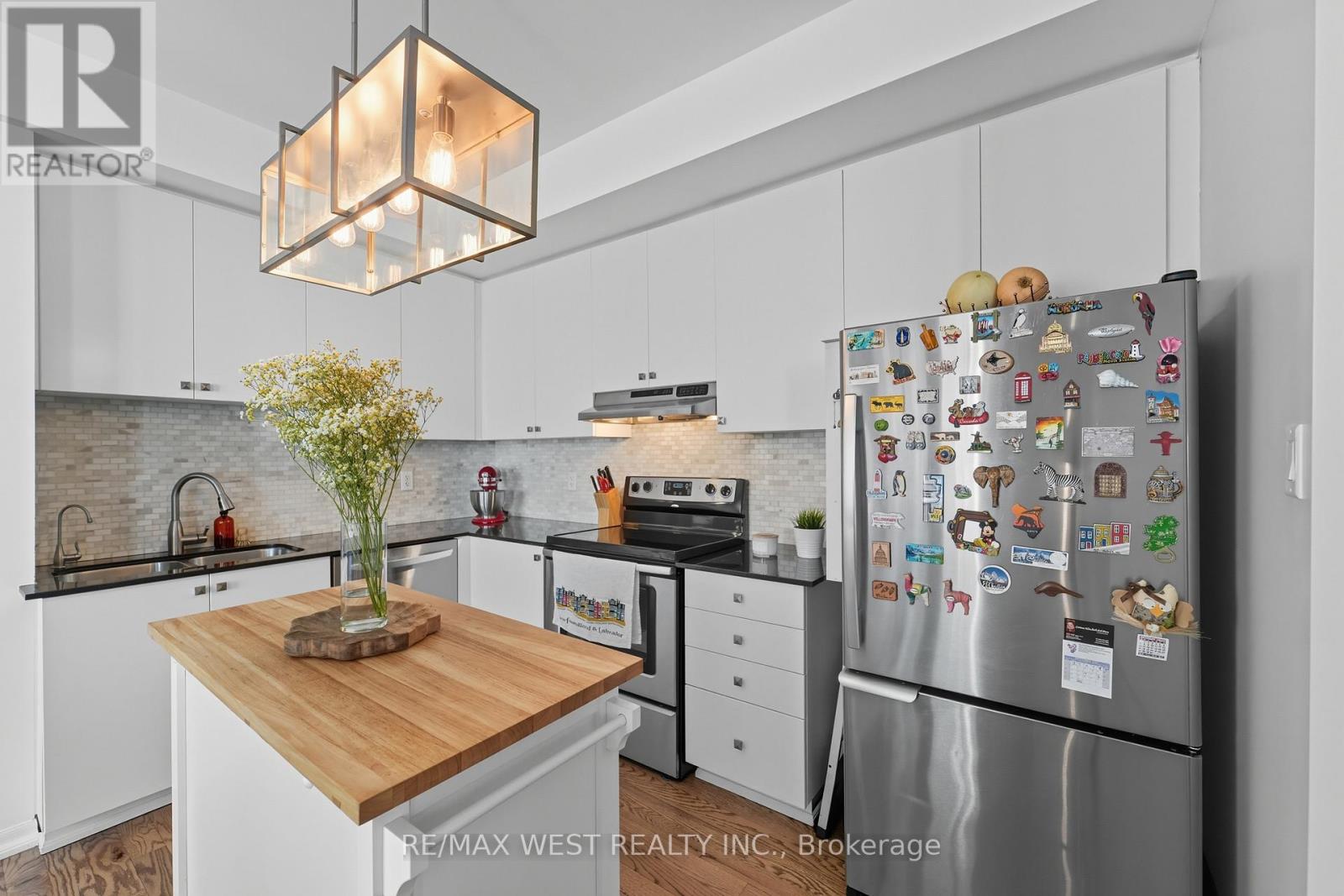 703 - 1011 Deta Road, Mississauga, Ontario  L5E 0A2 - Photo 12 - W12939804