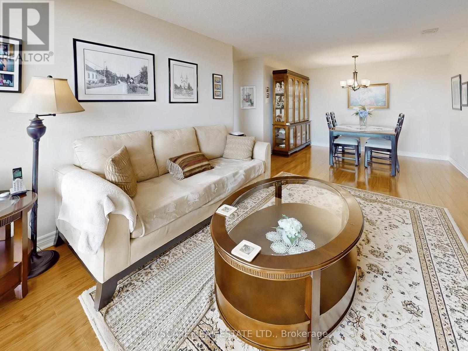 700 Constellation Drive, Mississauga, Ontario  L5R 3G8 - Photo 4 - W12939822