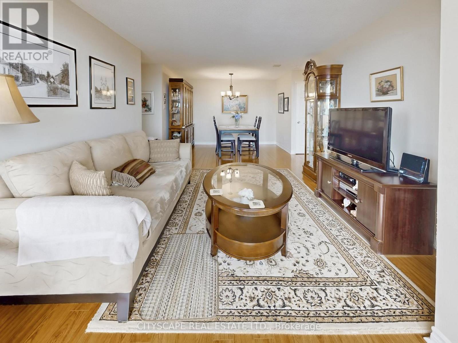 700 Constellation Drive, Mississauga, Ontario  L5R 3G8 - Photo 5 - W12939822