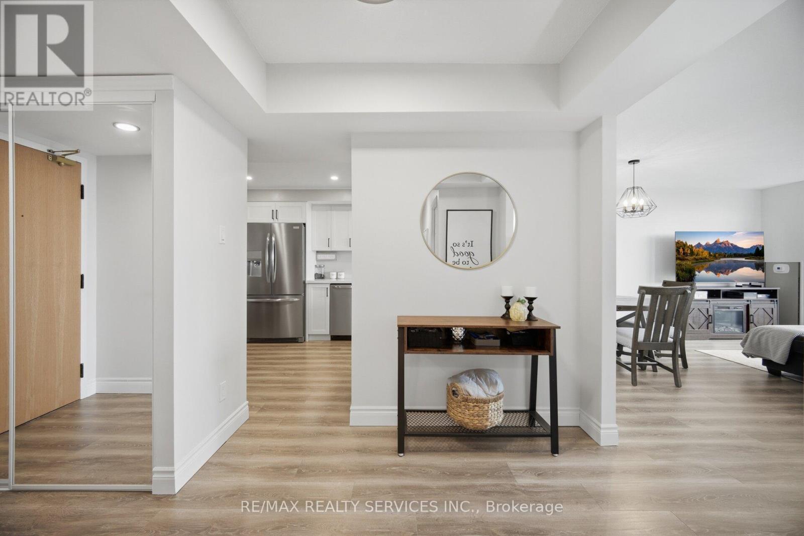 711 - 330 Mill Street S, Brampton, Ontario  L6Y 3V3 - Photo 10 - W12939832