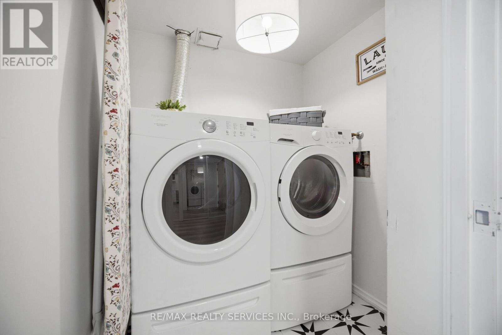 711 - 330 Mill Street S, Brampton, Ontario  L6Y 3V3 - Photo 24 - W12939832