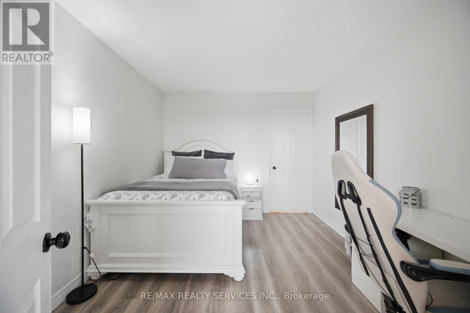 711 - 330 Mill Street S, Brampton, Ontario  L6Y 3V3 - Photo 31 - W12939832