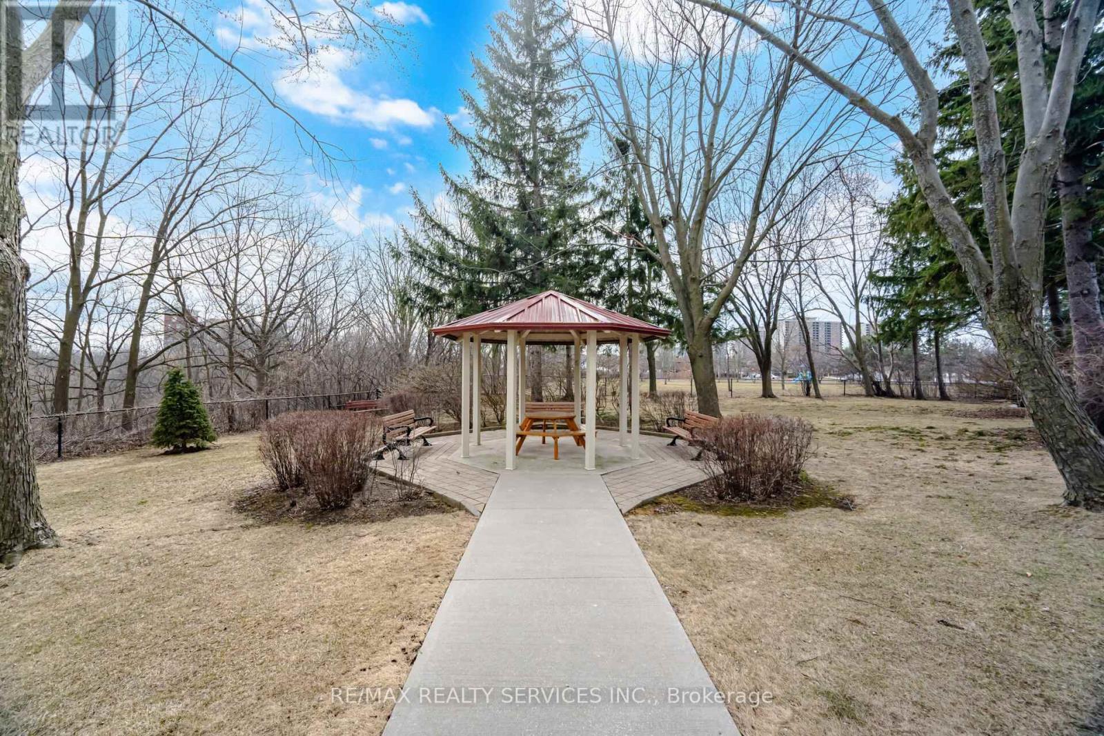 711 - 330 Mill Street S, Brampton, Ontario  L6Y 3V3 - Photo 32 - W12939832