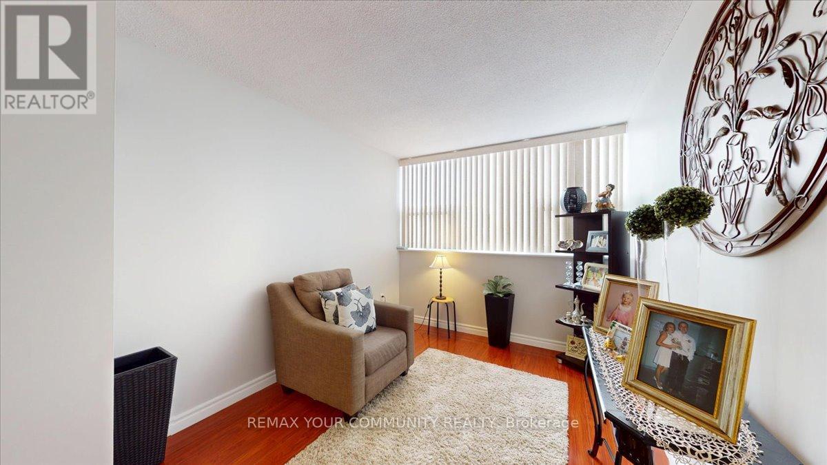 512 - 75 Emmett Avenue, Toronto, Ontario  M6M 5A7 - Photo 12 - W12939842