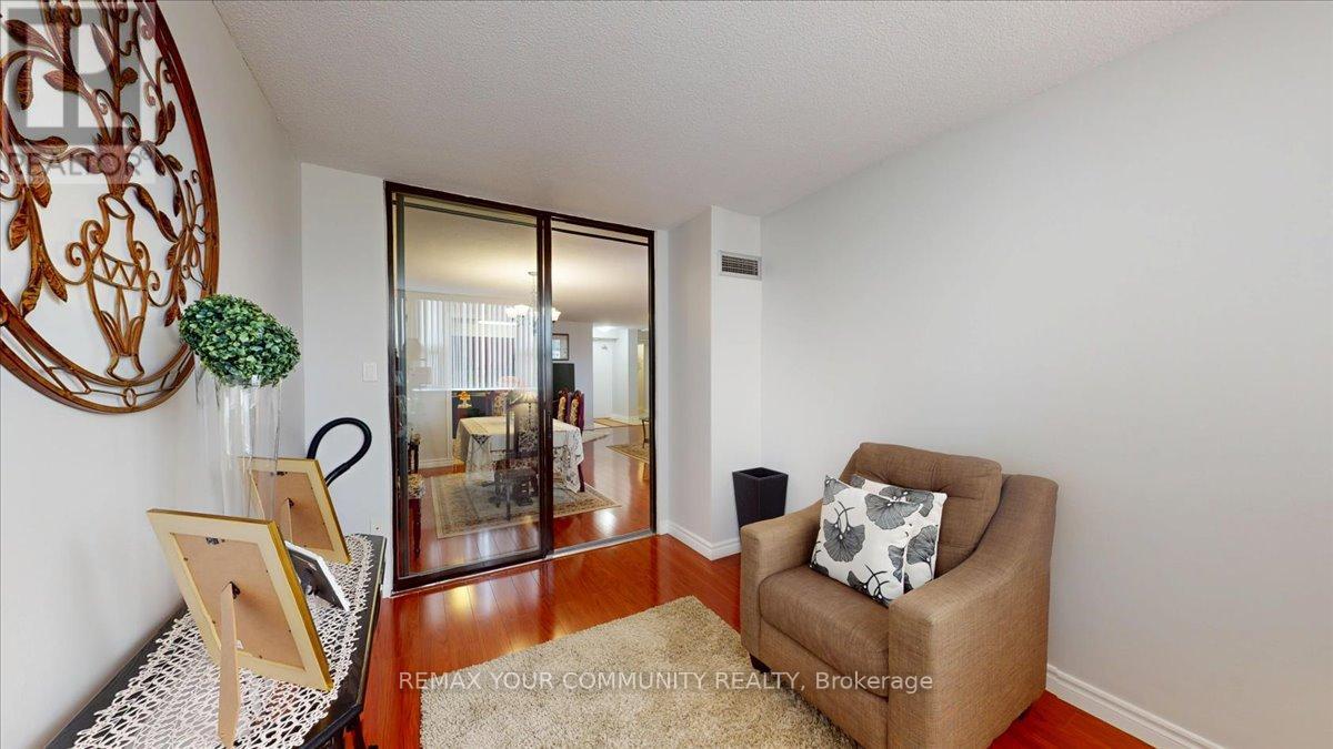 512 - 75 Emmett Avenue, Toronto, Ontario  M6M 5A7 - Photo 14 - W12939842