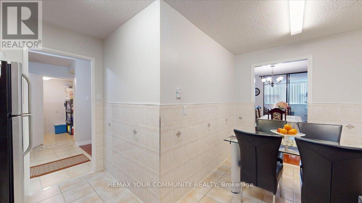 512 - 75 Emmett Avenue, Toronto, Ontario  M6M 5A7 - Photo 21 - W12939842