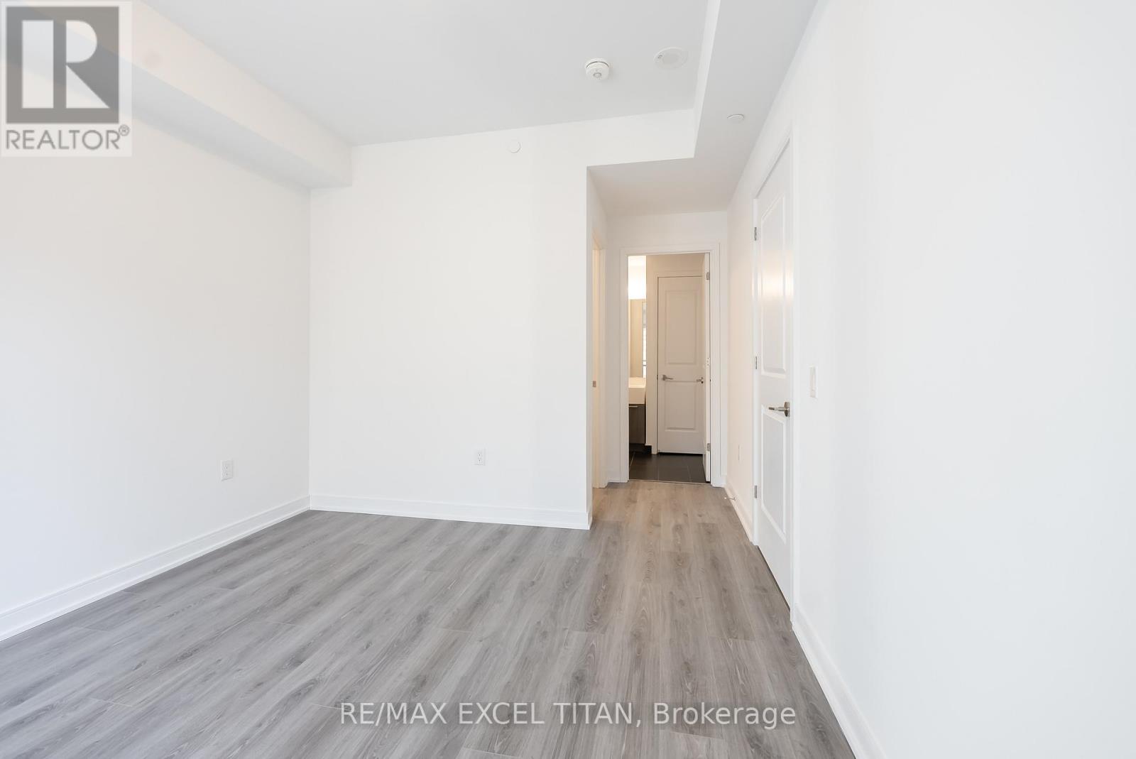 208 - 25 Neighbourhood Lane, Toronto, Ontario  M8Y 0C4 - Photo 4 - W12939858