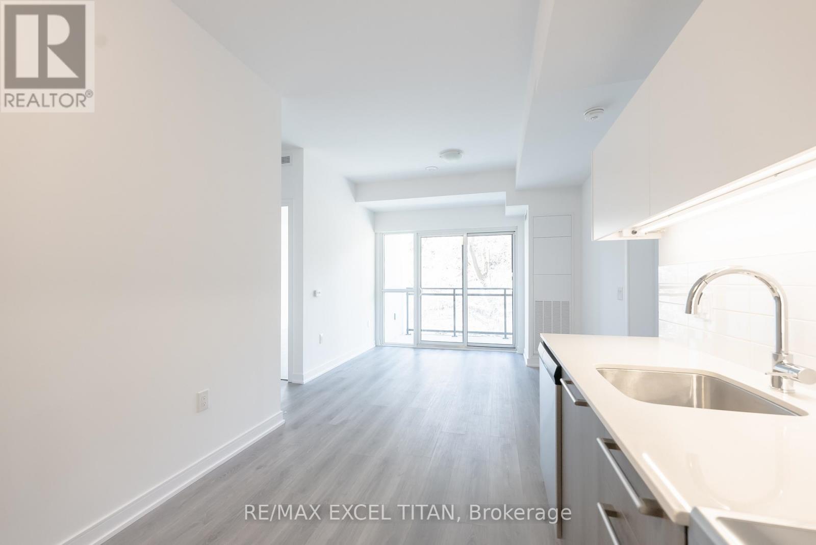 208 - 25 Neighbourhood Lane, Toronto, Ontario  M8Y 0C4 - Photo 6 - W12939858