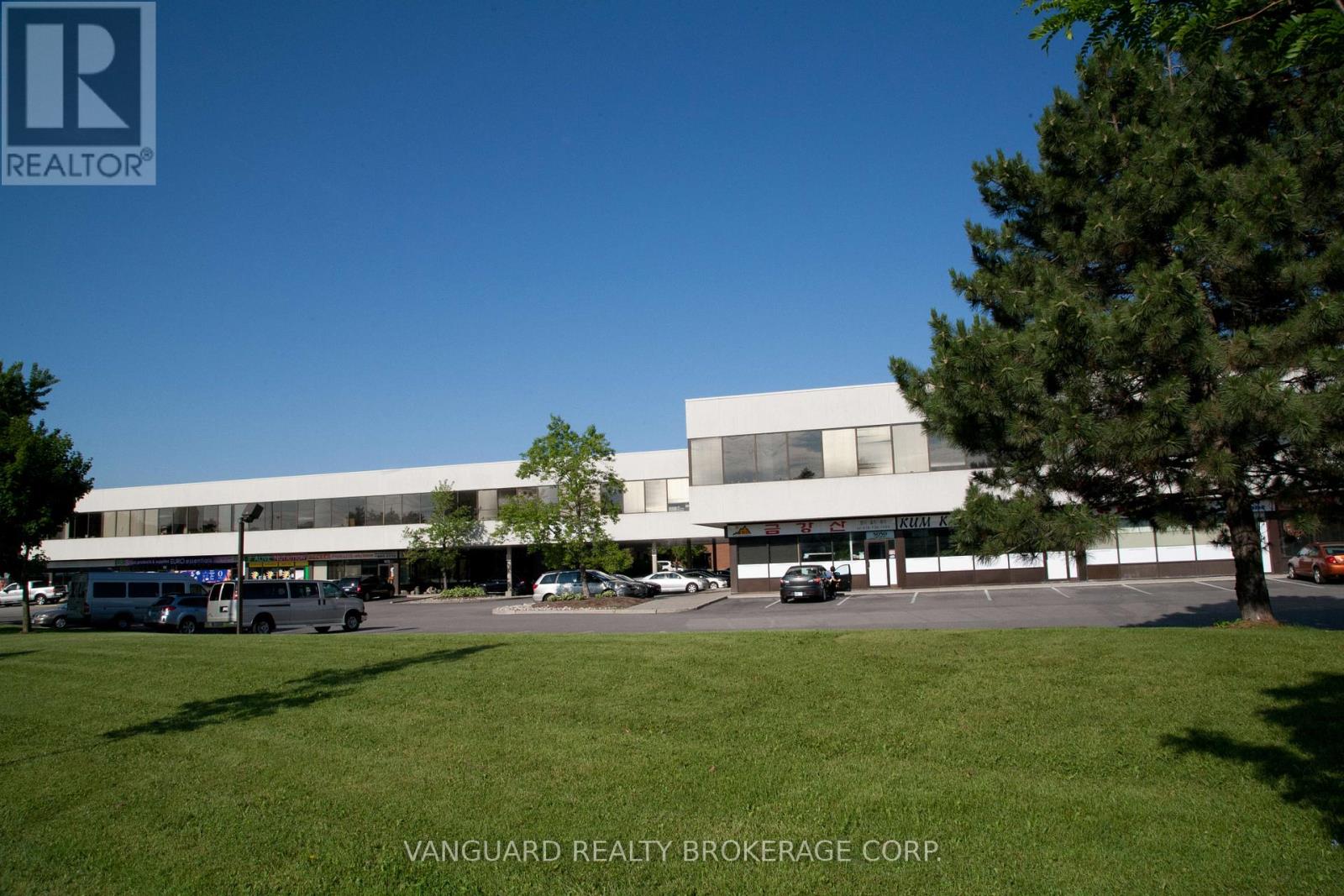 127 - 5050 DUFFERIN STREET, Toronto, Ontario