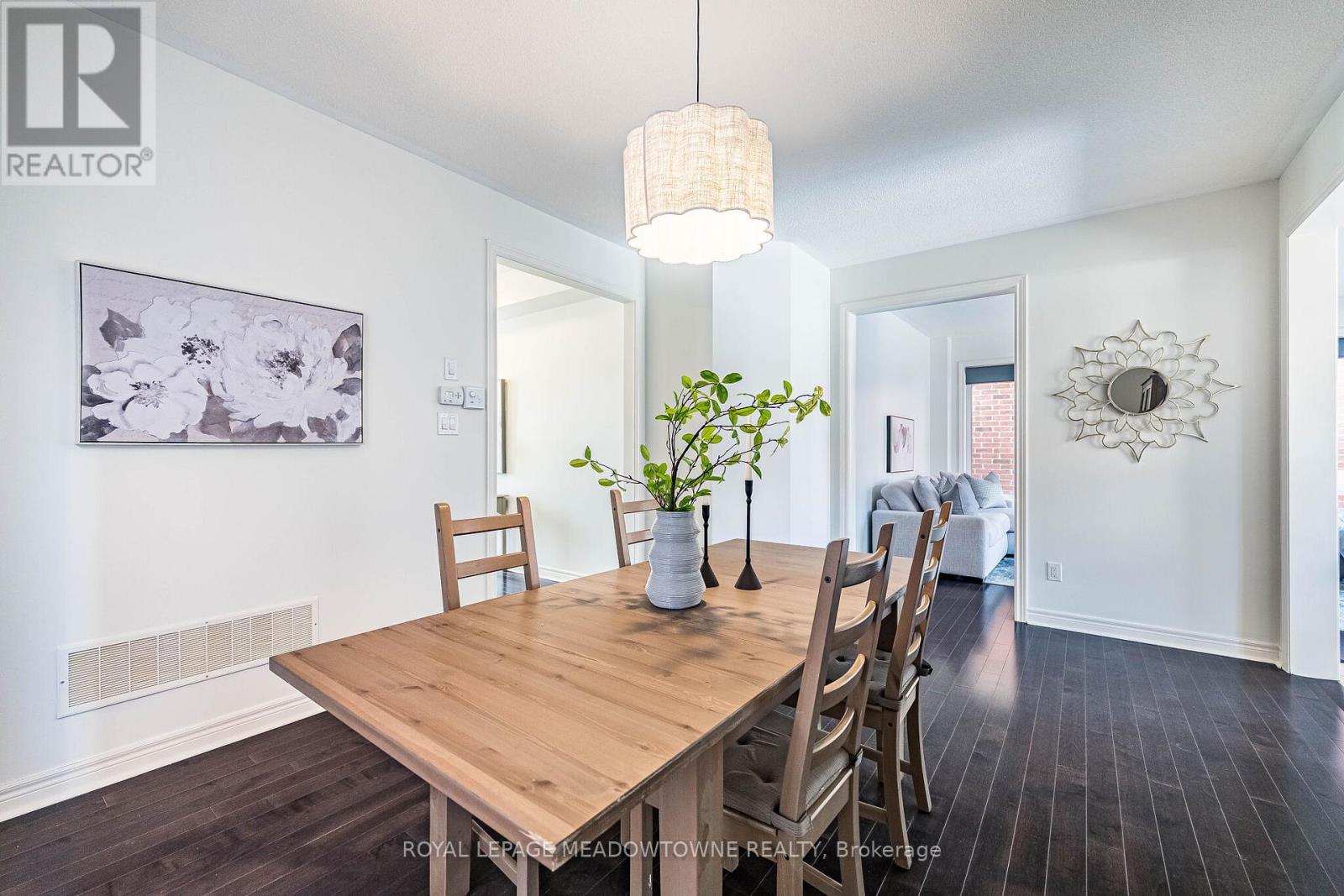 67 Boyces Creek Court, Caledon, Ontario  L7C 3S4 - Photo 8 - W12939884