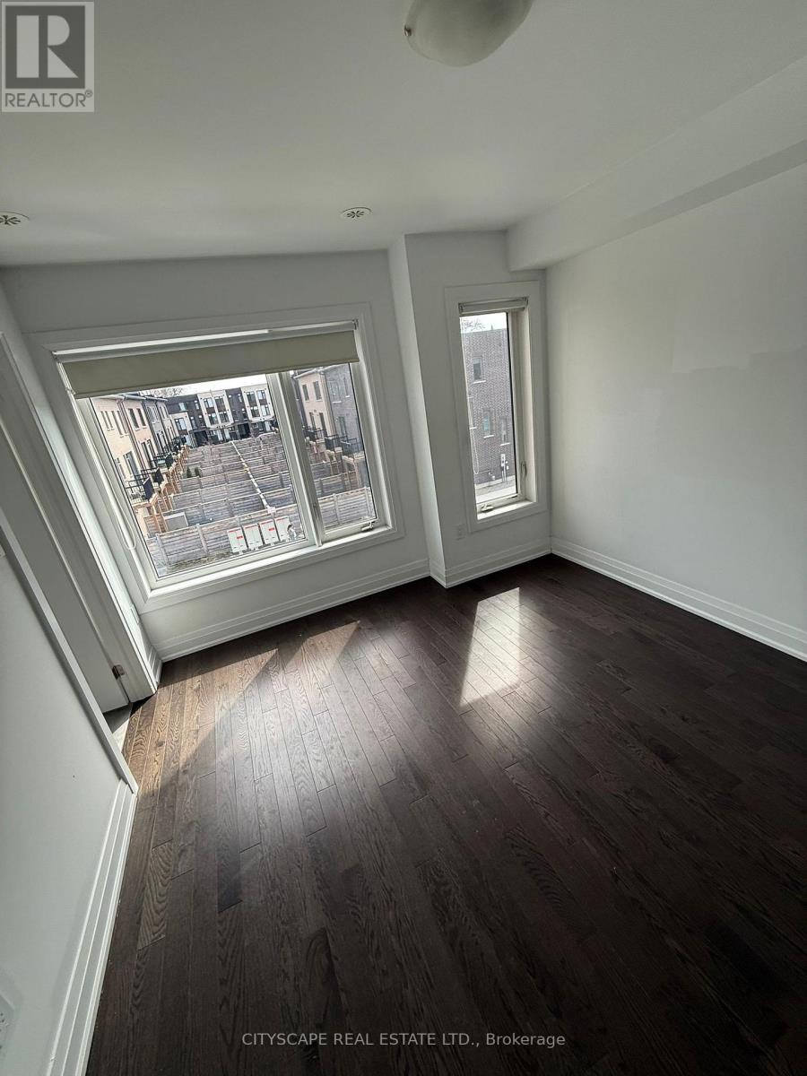 2 - 37 Wild Rose Gardens, Toronto, Ontario  M6L 0A5 - Photo 11 - W12939894