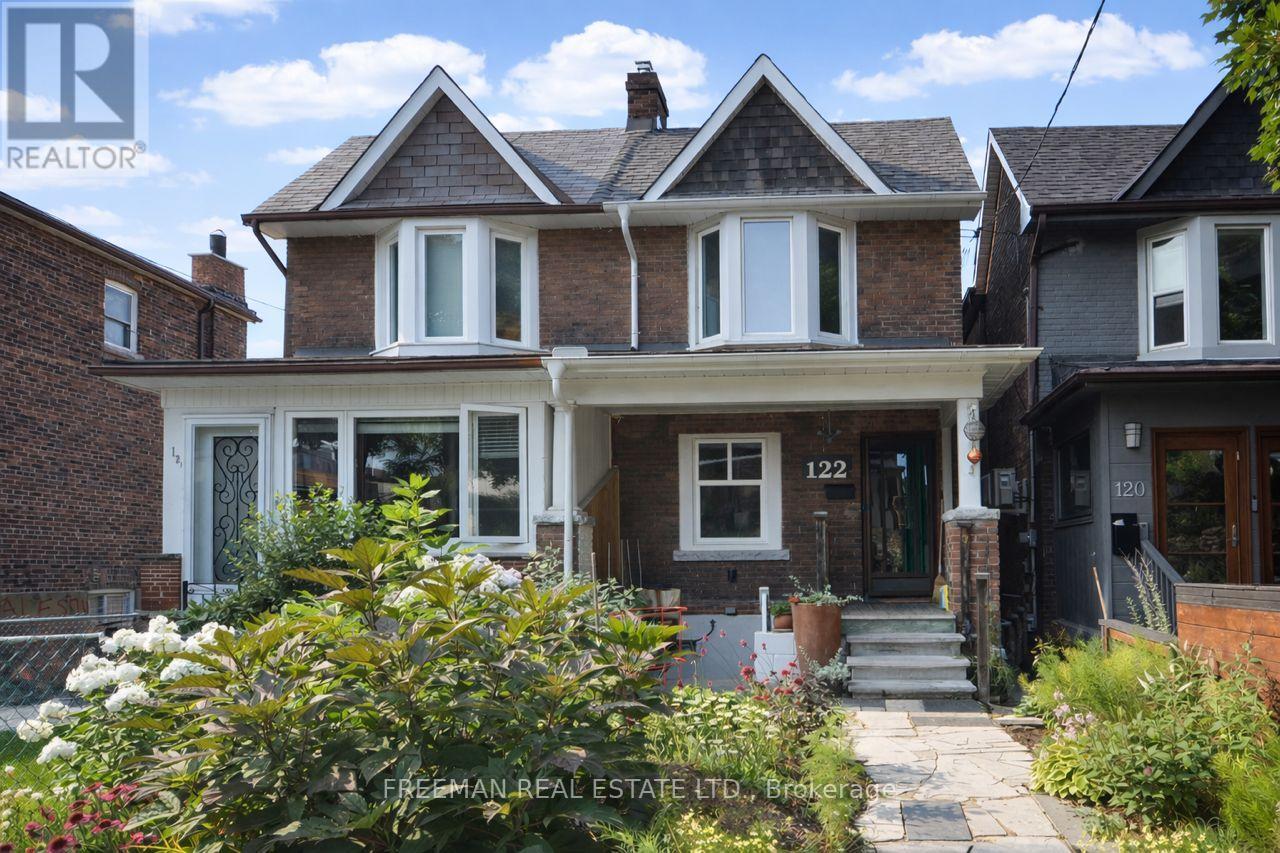 LOWER - 122 PENDRITH STREET, Toronto, Ontario