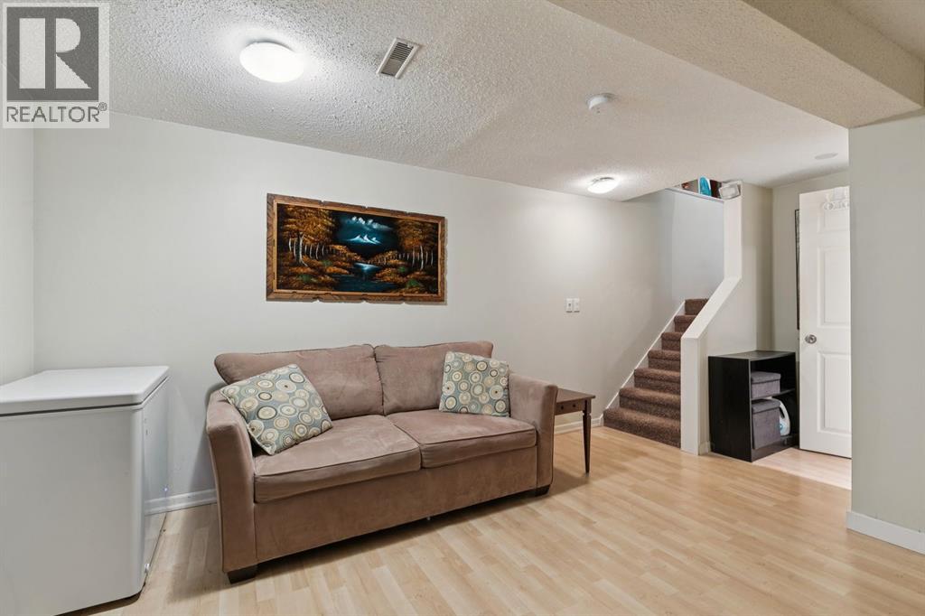 618 21 Avenue NW, Calgary, Alberta  T2M 1J9 - Photo 37 - A2297268