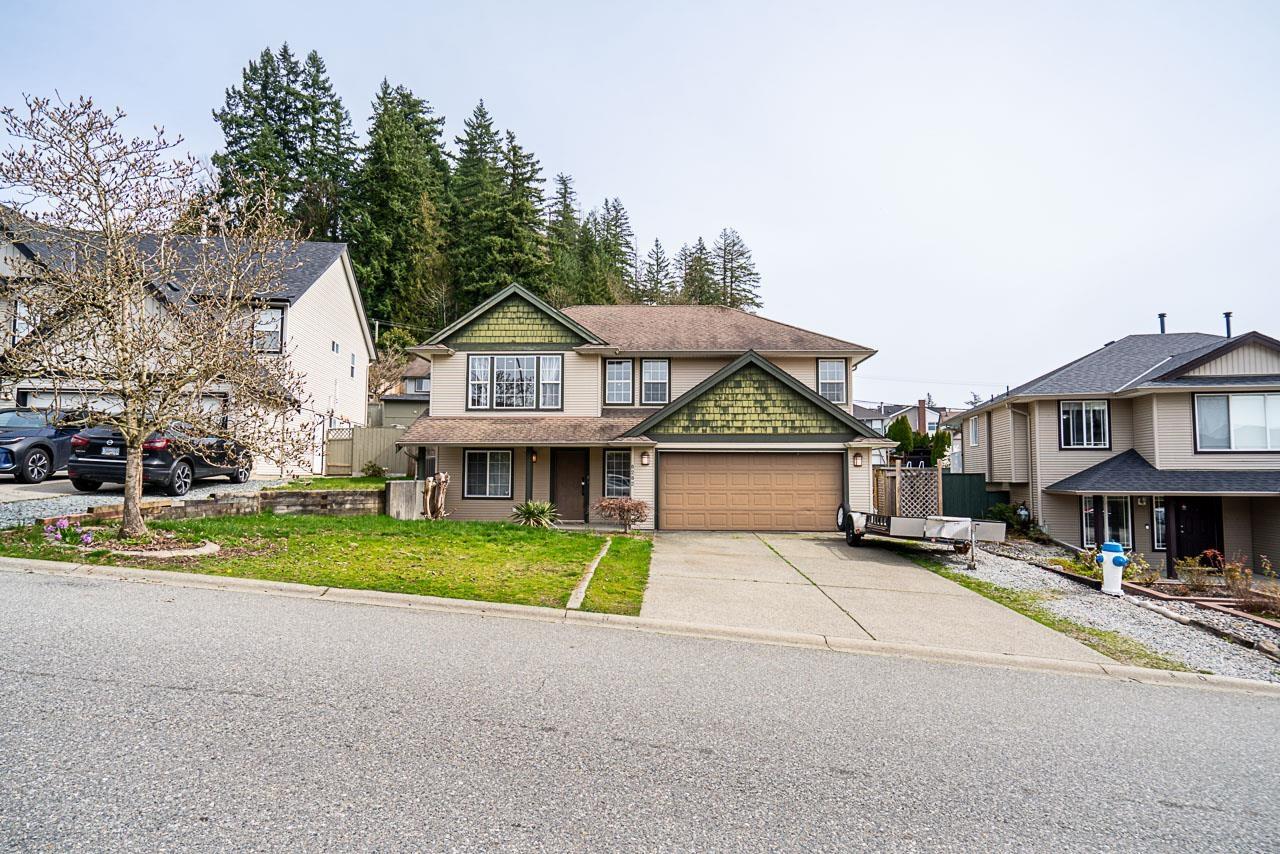 8282 Melburn Drive, Mission, British Columbia  V2V 7H3 - Photo 1 - R3104981