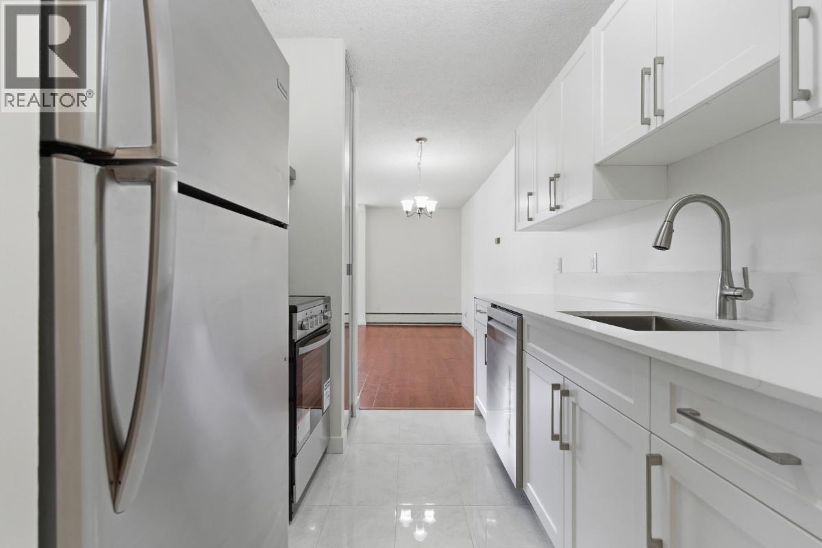 706 2012 Fullerton Avenue, North Vancouver, British Columbia  V7P 3E3 - Photo 4 - R3105262