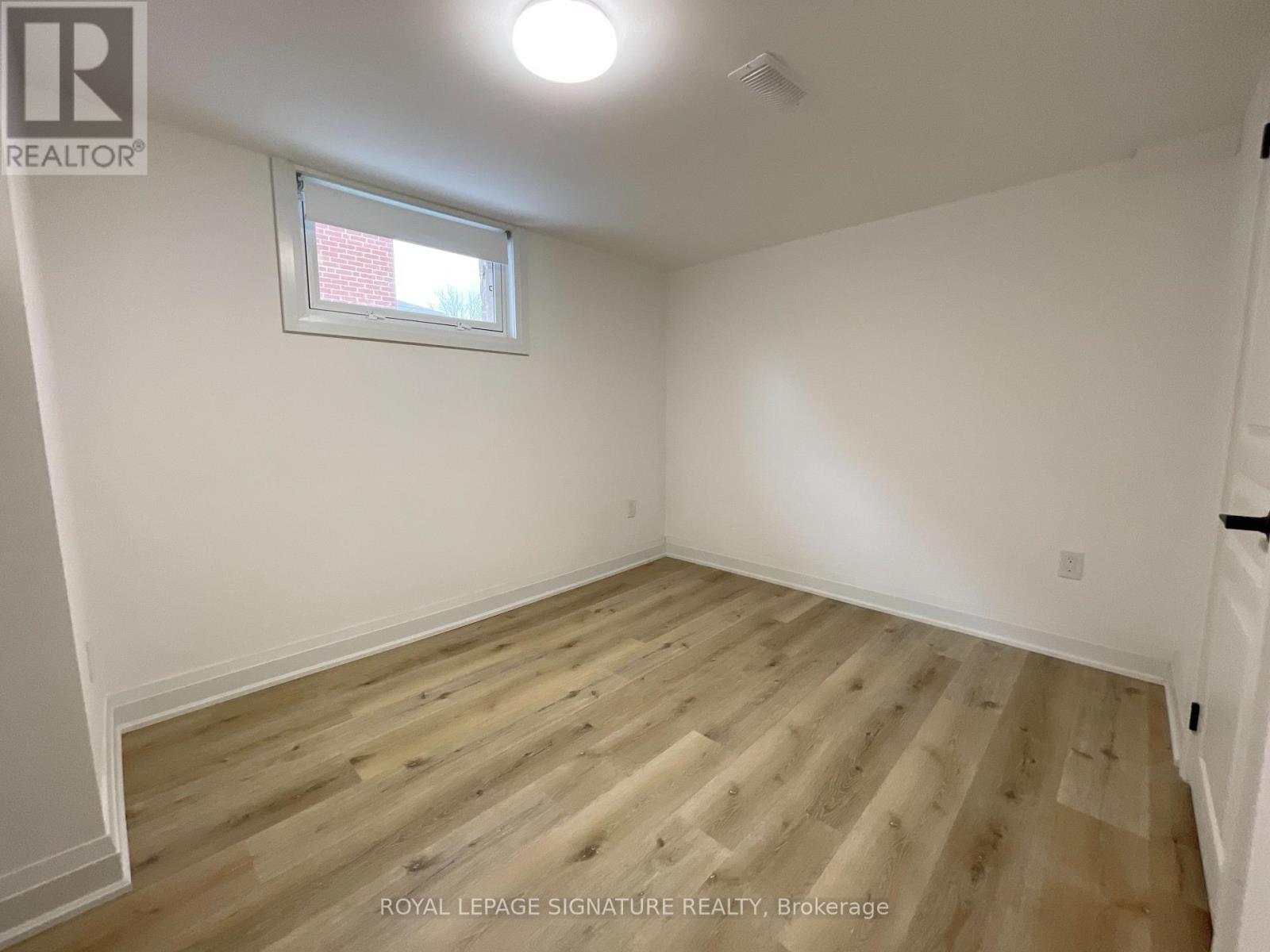 Bsmt - 282 East 18th Street, Hamilton, Ontario  L9A 4P6 - Photo 6 - X12939888