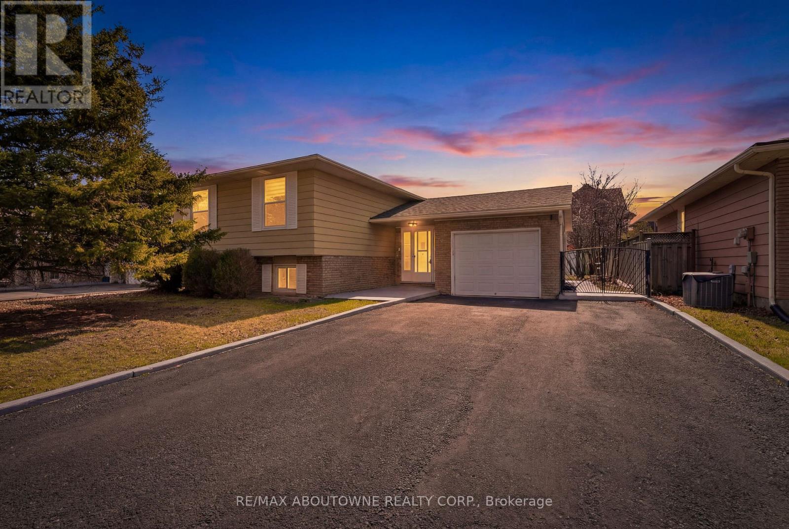 7238 PARKDALE STREET, Niagara Falls, Ontario