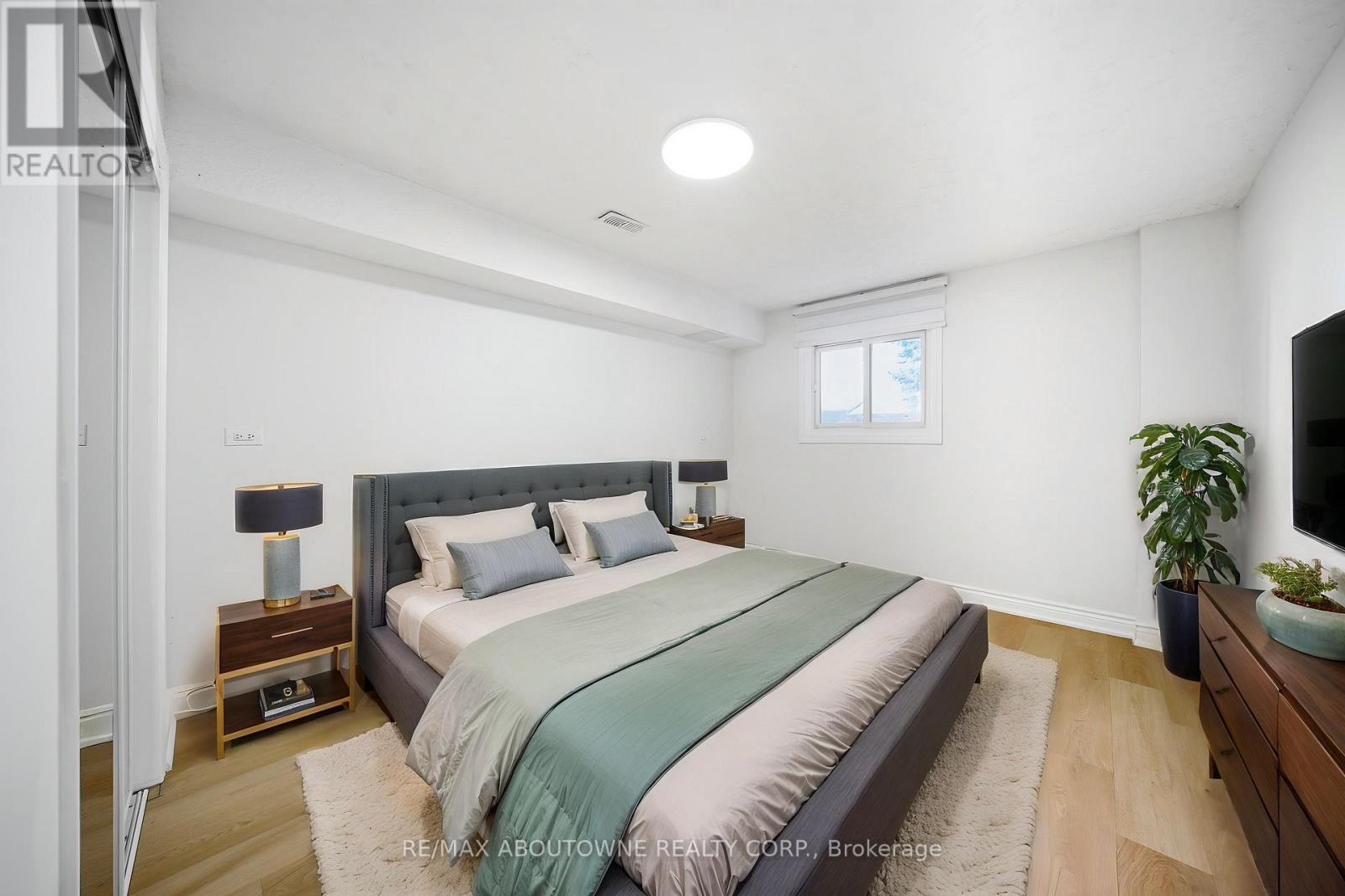 7238 Parkdale Street, Niagara Falls, Ontario  L2E 5P3 - Photo 20 - X12939890