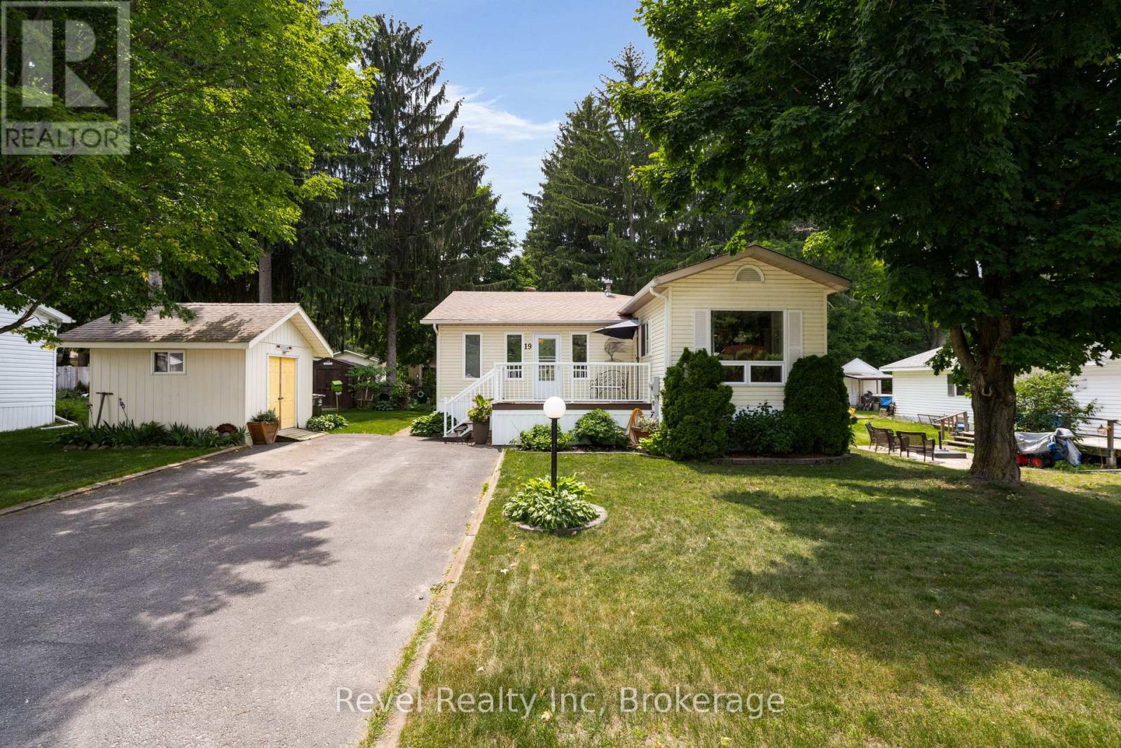 19 - 5411 ELLIOTT SIDE ROAD, Tay, Ontario