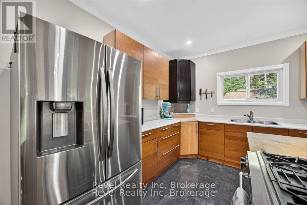 683 Lafontaine Road W, Tiny, Ontario  L9M 0L6 - Photo 12 - S12822904