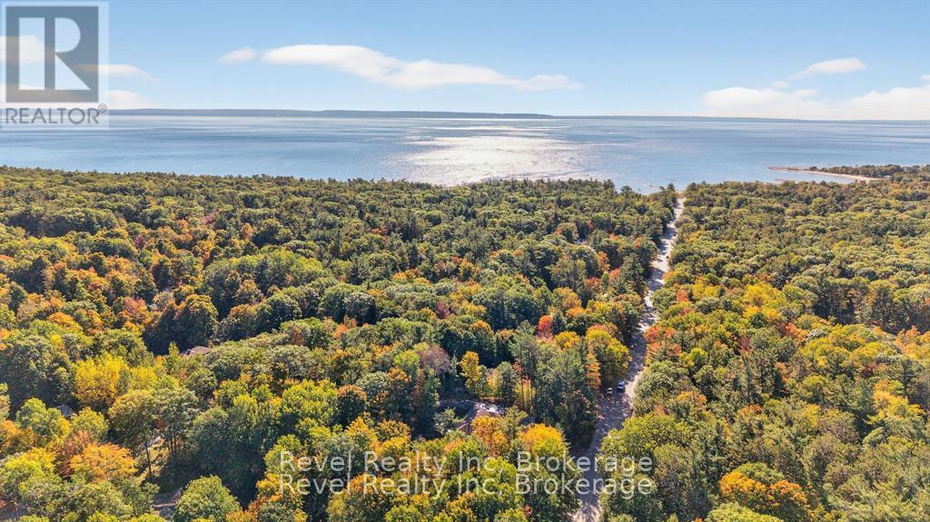 683 Lafontaine Road W, Tiny, Ontario  L9M 0L6 - Photo 2 - S12822904