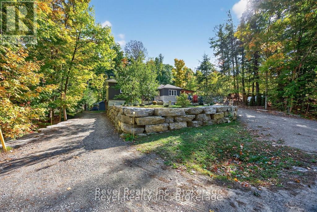 683 Lafontaine Road W, Tiny, Ontario  L9M 0L6 - Photo 6 - S12822904