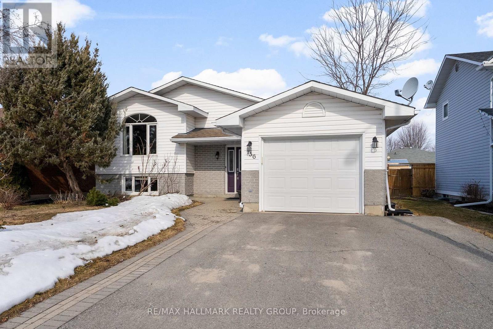 156 Charles Street, Arnprior, Ontario  K7S 1A7 - Photo 1 - X12936882